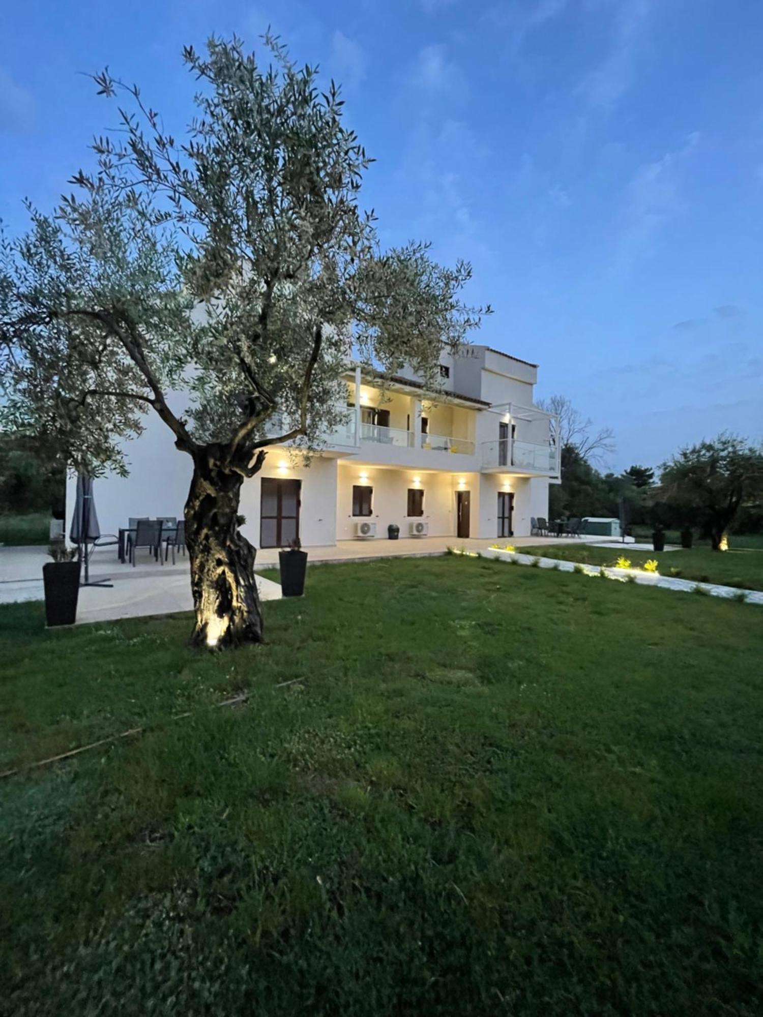 Villa Rodelia 1 Roda  Oda fotoğraf